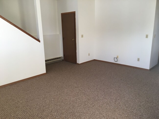 Photo - 410-416 8th Ave NE Unit 412