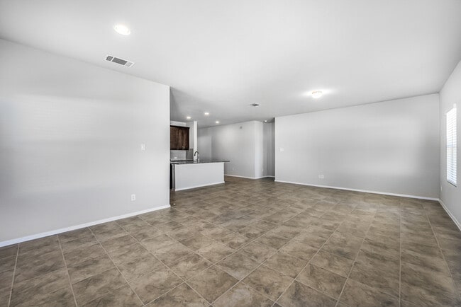 Photo - 311 Chesterfield Drive