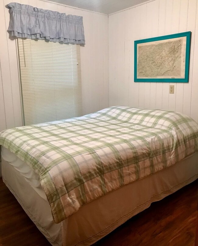 Photo - 1/1 Tiny house on the creek