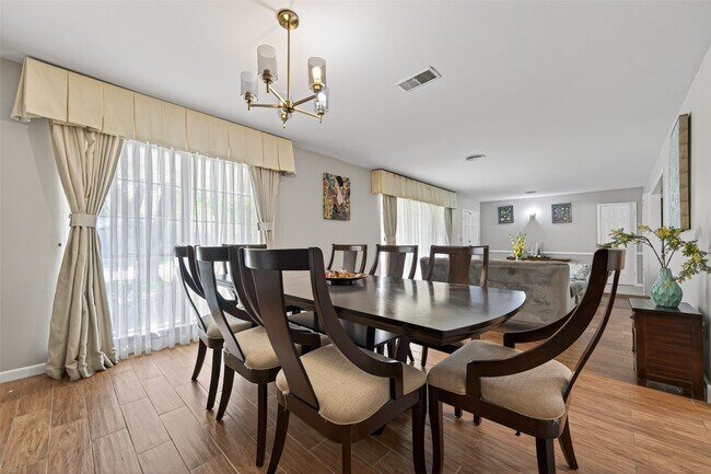 Photo - 9310 Cliffwood Dr