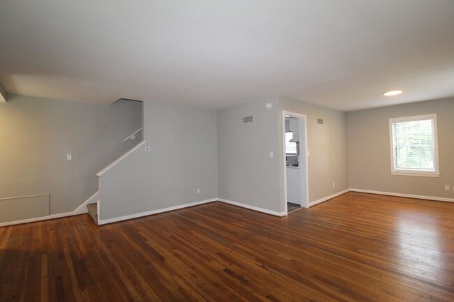 Photo - This 2 Bedroom 2 Bath Duplex In The Waldo Area