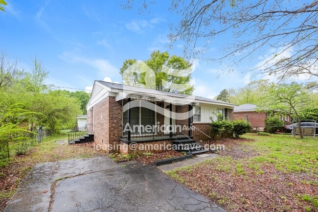 Photo - 8 Lynwood Dr