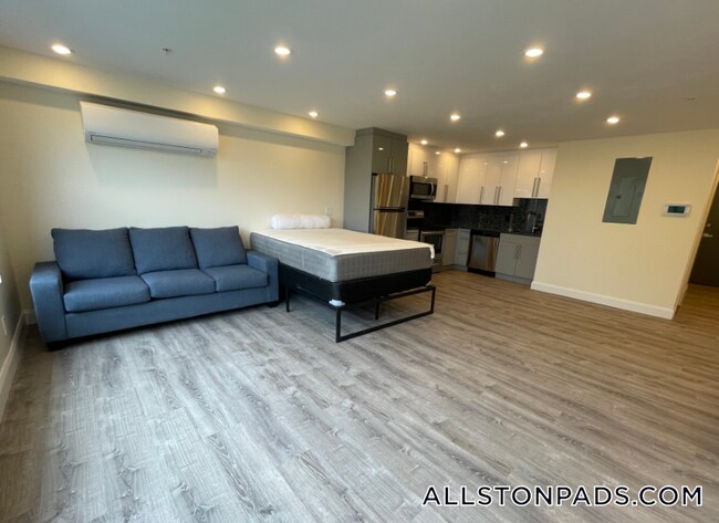 Photo - 1028a Commonwealth Ave Unit 206