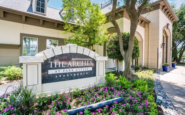 Photo - The Arches at Park Cities