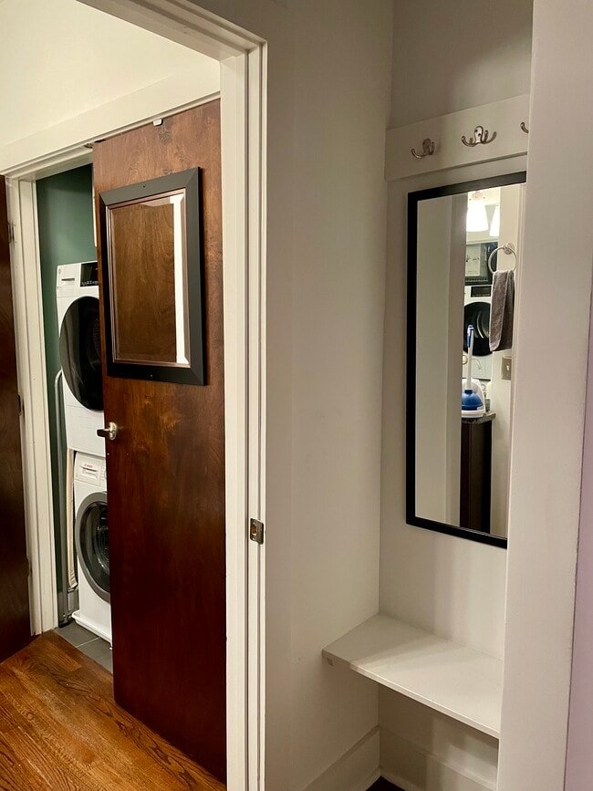 Photo - 1253 Caroline St NE Unit 222