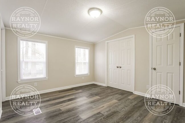 Photo - 2009 Moorgate Ct