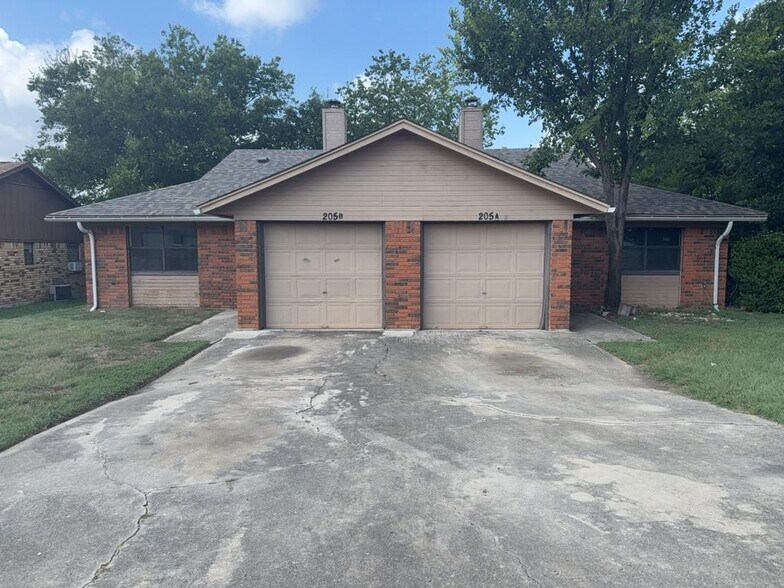 205 Jason Dr