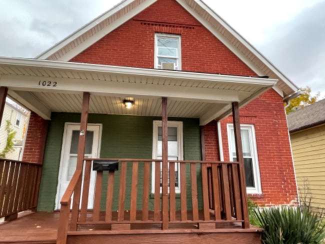 Building Photo - 1022 Huffman St Rental