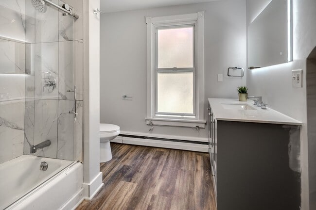 Photo - 710 E State St Unit 1BR SUBLET