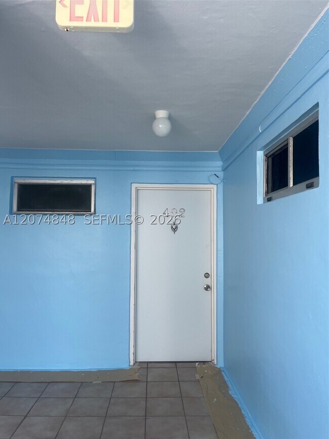 Photo - 8530 Byron Ave Unit 402