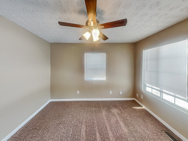 Photo - 7109 E 14th St