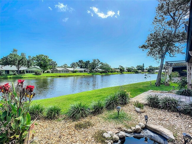 Photo - 26 Lake Fairgreen Cir Townhome