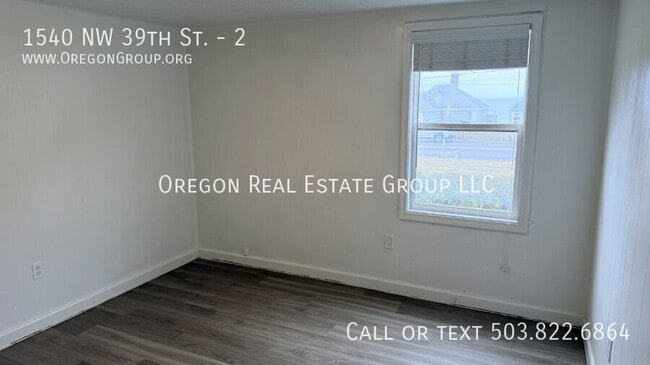 Photo - 1540 NW 39th St Unit 2