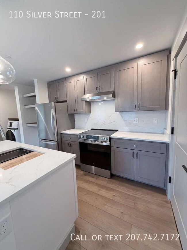 Building Photo - 110 Silver St Unit 201