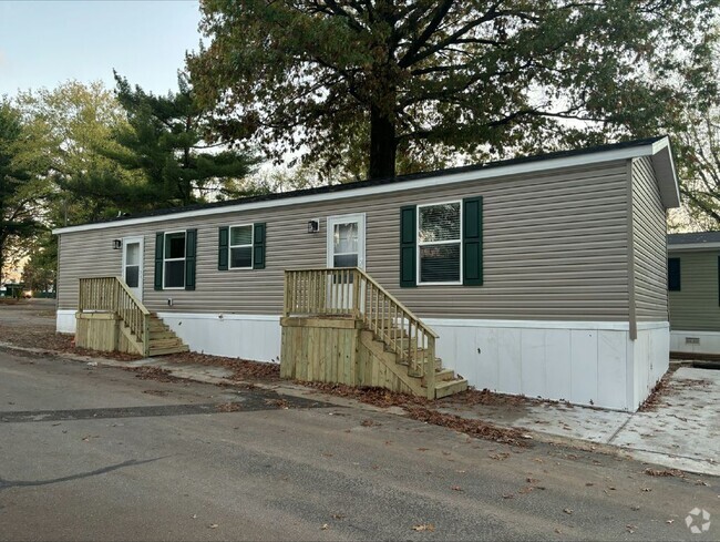 Building Photo - 3731 S Glenstone Ave Rental