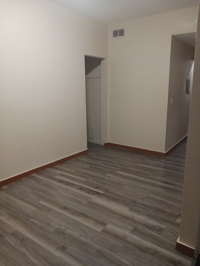 Photo - 1130 N Huron St Unit 4