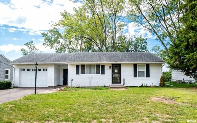 Building Photo - West Cindy Lane