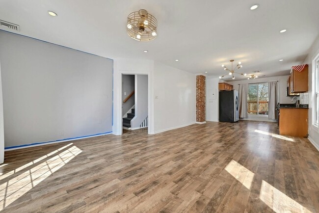 Photo - 30 Columbia Terrace Unit 2