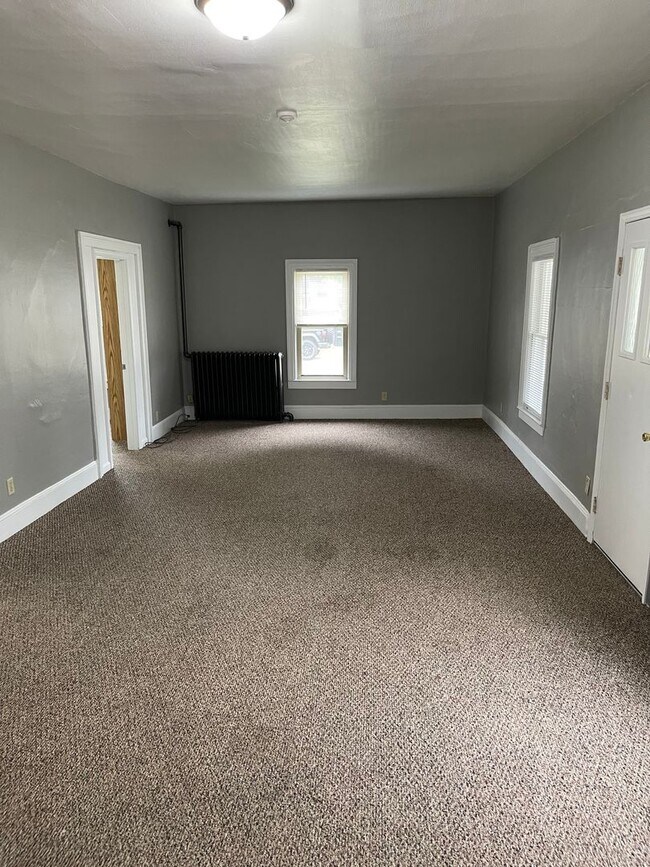 Photo - 751 Vine Ave