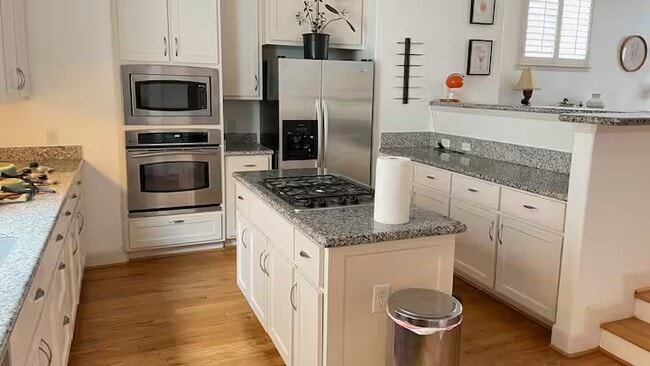 Photo - 5016 Lillian St