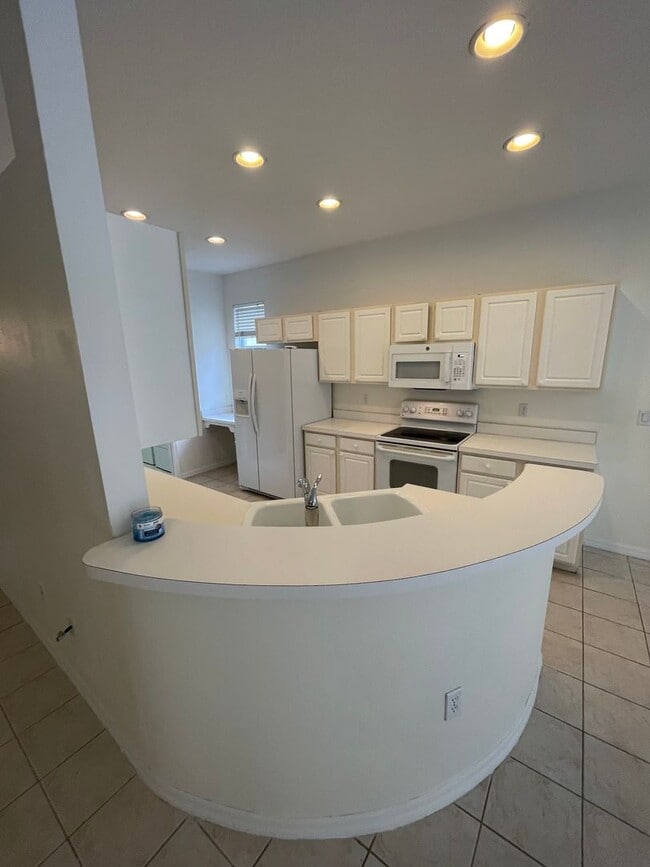 Photo - JUST LEASED- Annual unfurnished 3/2 house in Sarasota