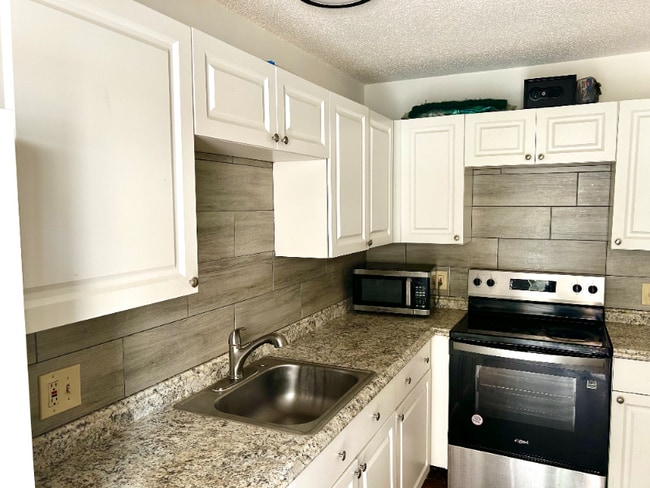 Photo - 626 W Mango St Unit A