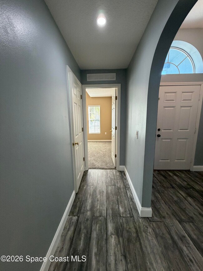 Photo - 1398 Mycroft Dr