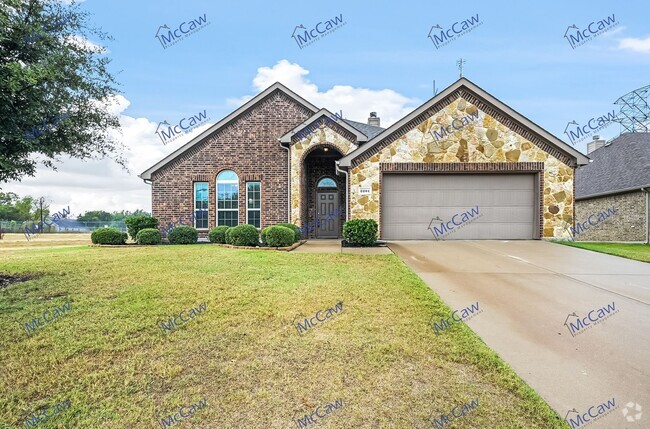 Building Photo - Wonderful 3/2/2 Home in Waxahachie!