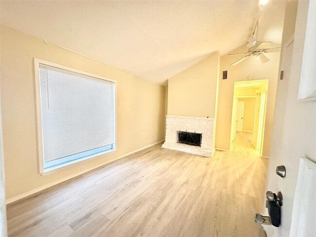 Photo - 4302 Scottsdale Rd Unit A