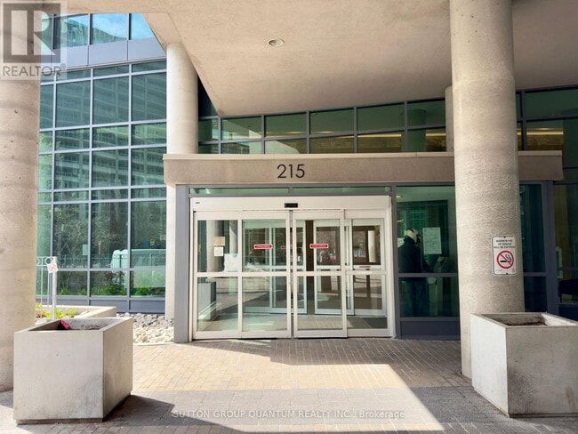 Photo - 215 Fort York Blvd Unit 615