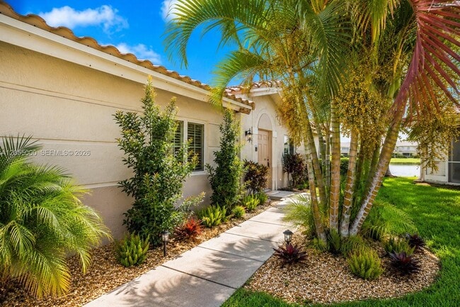 Photo - 4952 SW 32nd Ave