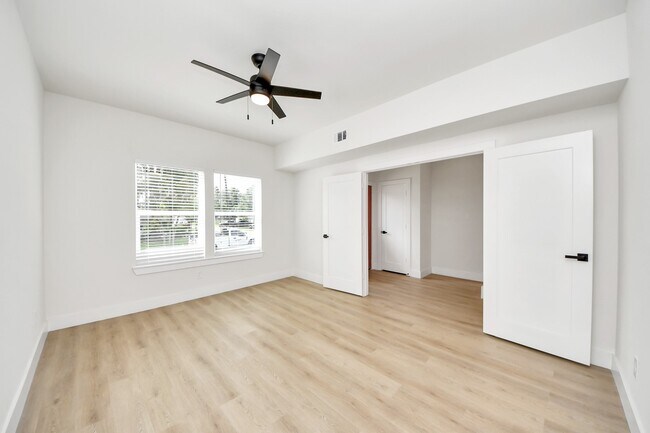 Photo - 1316 W Willis St