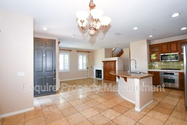 Photo - 3395 Shadetree Way