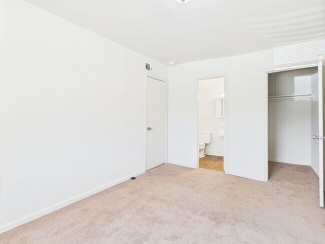 Photo - Edgewood Apartments