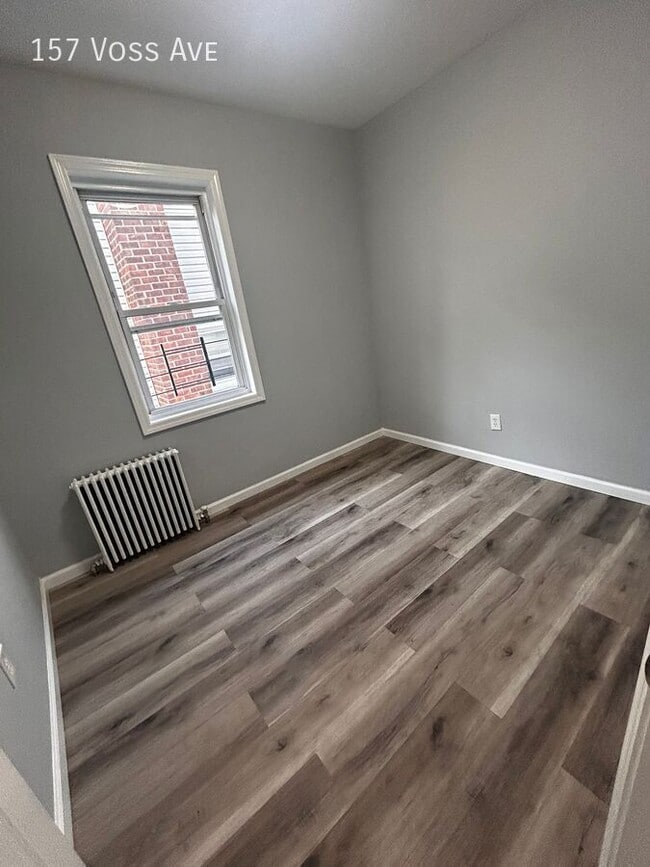 Photo - 157 Voss Ave