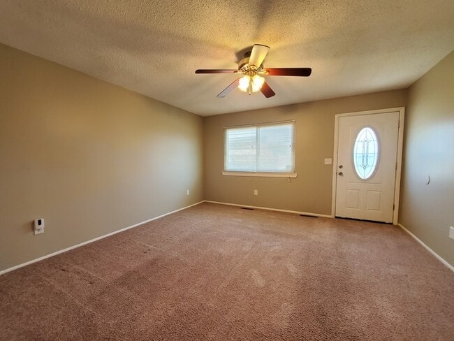 Photo - 3515 Meadow Valley St
