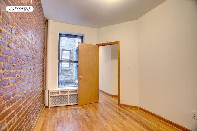 Photo - 139 W 83rd St