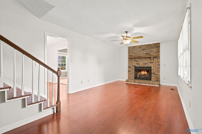 Photo - 104 Deer Trail