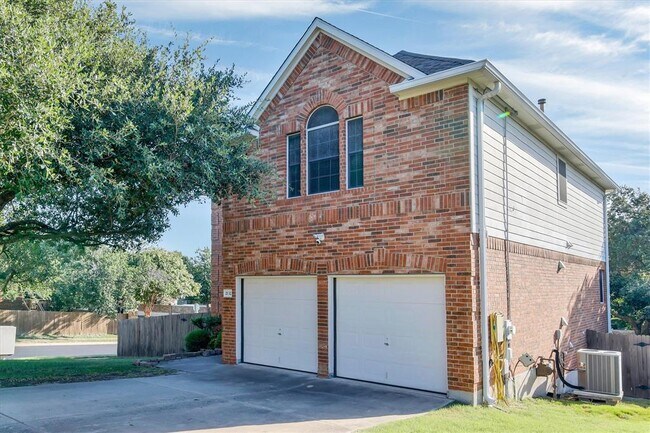 Photo - 2132 Faldo Ln