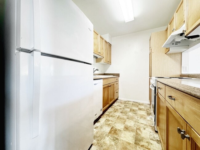 Photo - Available Now!!  2 BD/2.5 BA Pet Friendly Kaneohe Townhouse!