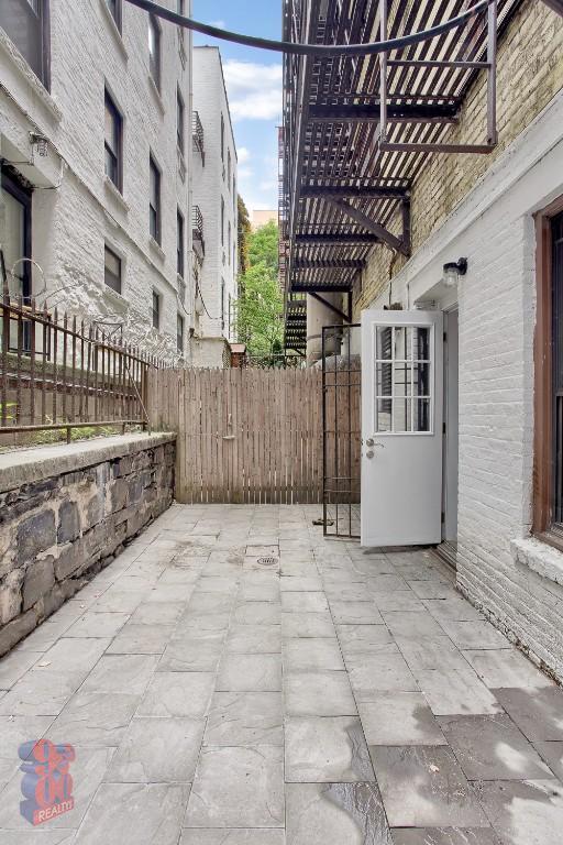 Building Photo - 209 E 25th St Unit B Rental