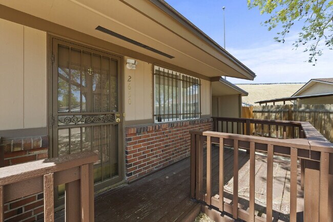 Updated 2 Bed + Bonus Workshop | Huge Backyard | Two Storage Sheds | Carport | Pet Friendly