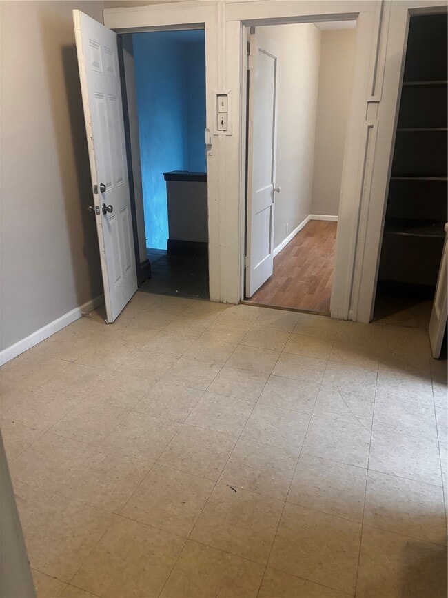 Photo - 5043 Alaska Ave Unit B