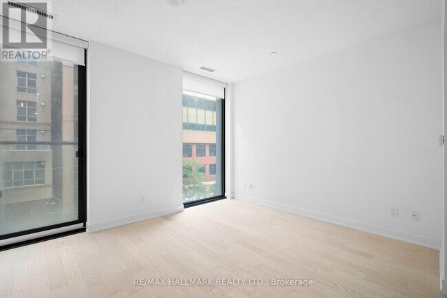 Photo - 25 Richmond St E Unit 218