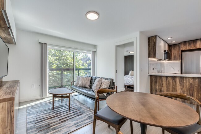 Building Photo - 1168 Pendrell St Unit 210