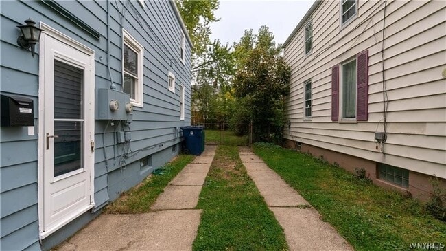 123 Kimberly Ave