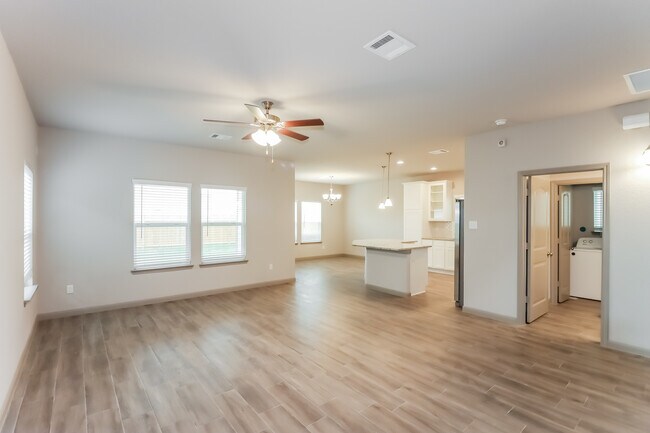 Photo - 7918 Tuscan Cypress Dr