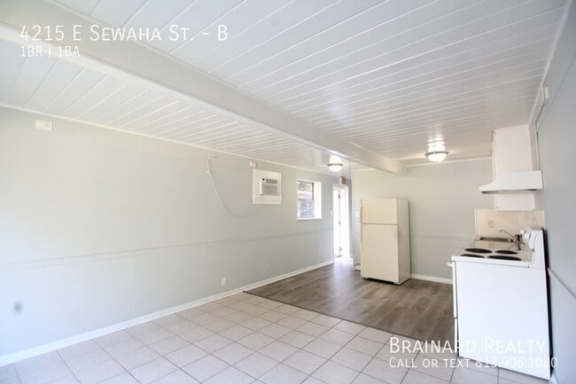 Photo - 4215 E Sewaha St Unidad B
