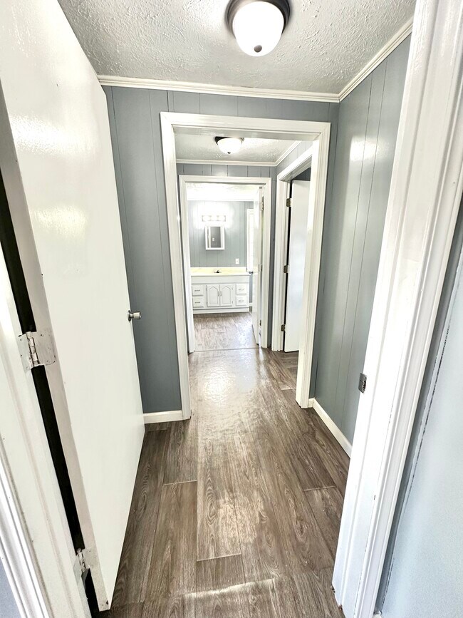 Photo - 108 Miller Ave Unit B