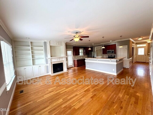 Photo - 1315 Center St